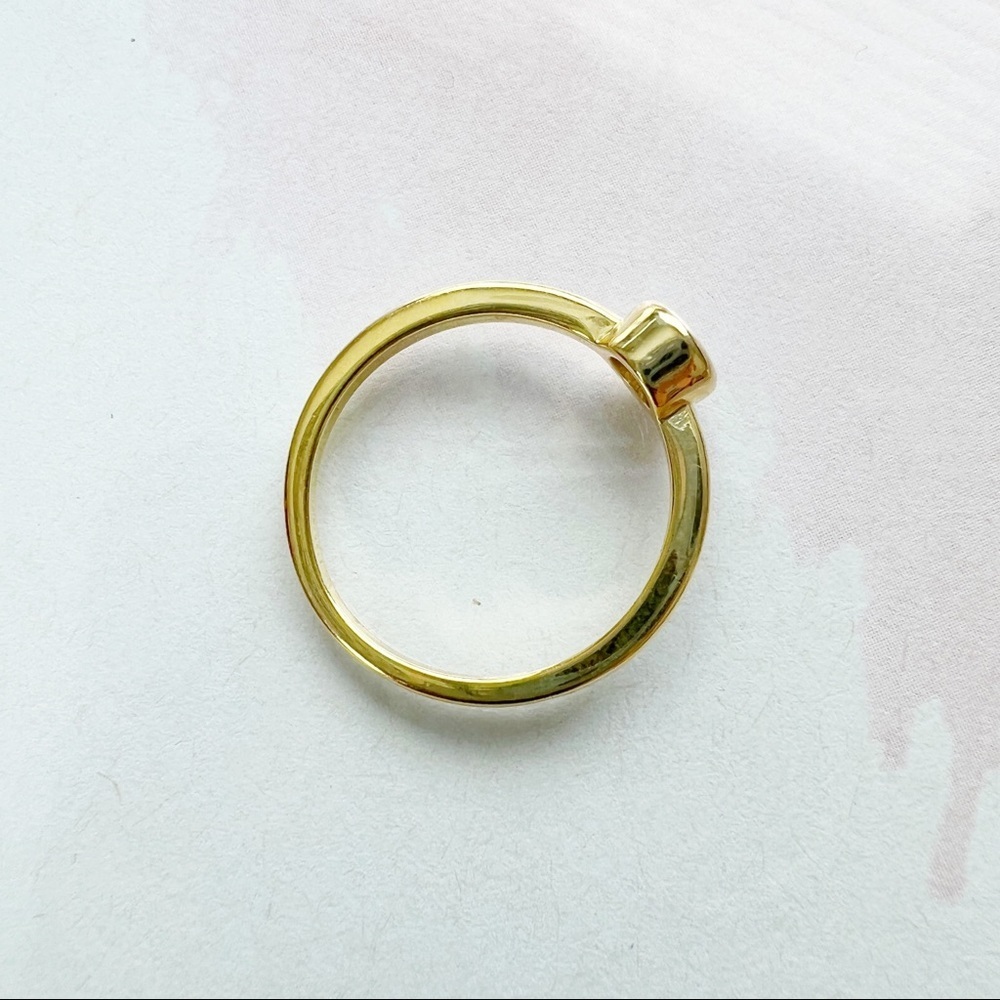 Solitary Bezel Set Clear Round Crystal CZ Circle Gold Tone S925 Ring - Picture 4 of 4